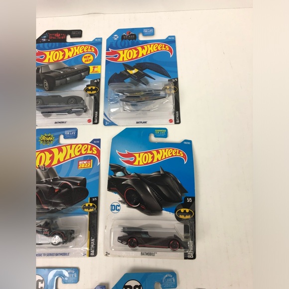 Batman Hot Wheels Lot of 12 Mattel Batmobile Batplane Batcopter Collectible Toys - Picture 5 of 6